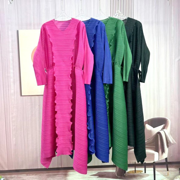 Demo Womens clothing pocket long beach skirt retro polka dot beach skirt summer party round neck